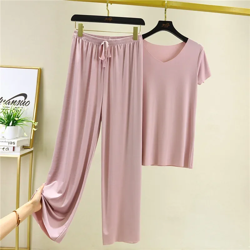 Elegant and Refreshing Women's Set for Summer - Image 10