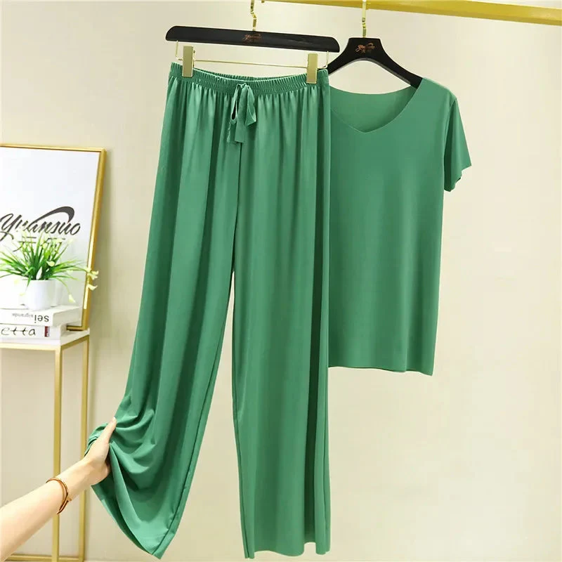 Elegant and Refreshing Women's Set for Summer - Image 5