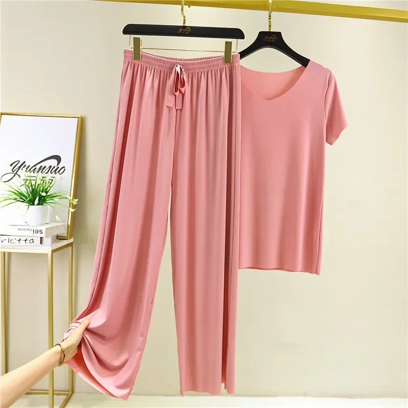 Elegant and Refreshing Women's Set for Summer - Image 9
