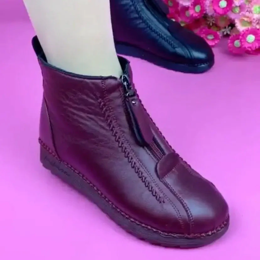 Elegant Leather Ankle Boots - Image 3
